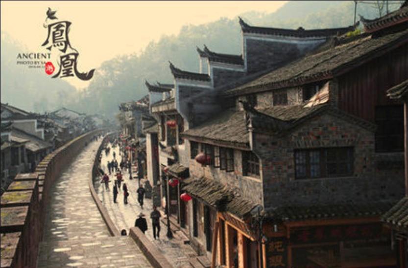 迷失在街头的男孩